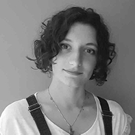 Photo d'Éloïse Luna, designeuse formée à l'École des Gobelins